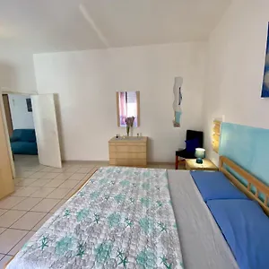 Appartamento Via Marinedda 9, Isola Rossa (Sassari)